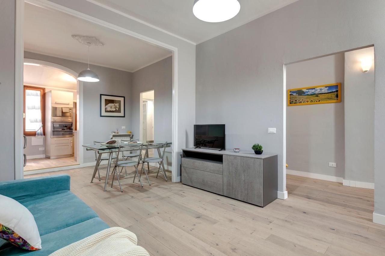 Sprone Apartment By Mamo Florence Luaran gambar